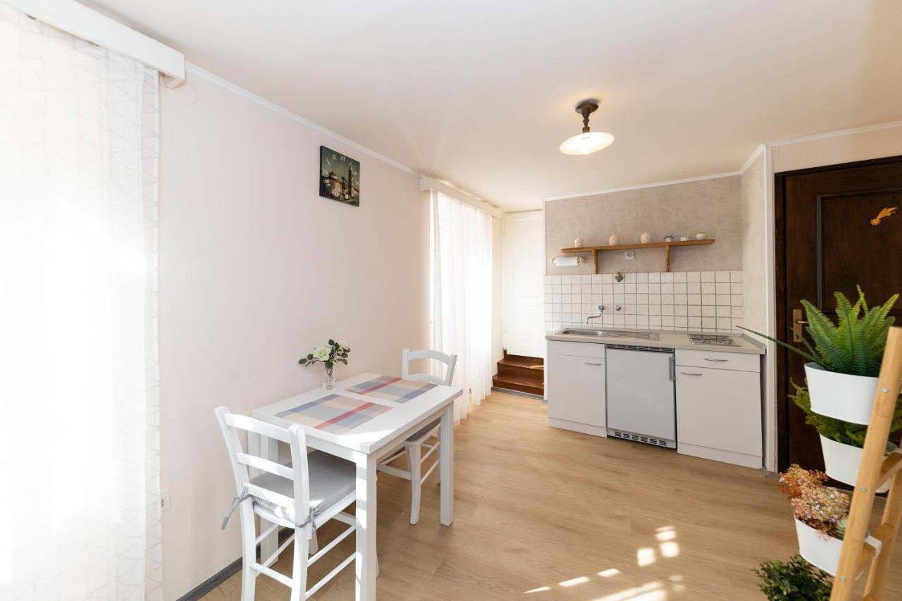 Apartment Varosino Zadar Buitenkant foto
